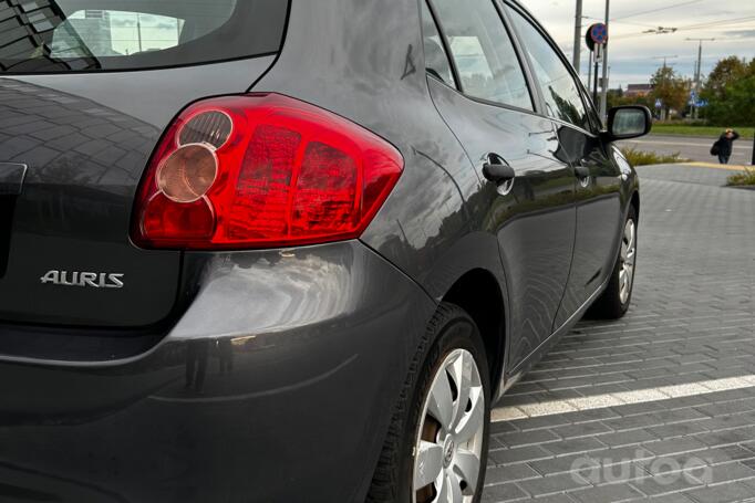 Toyota Auris 1 generation Hatchback 5-doors