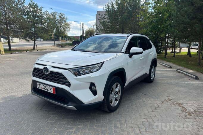 Toyota RAV4 5 generation Crossover