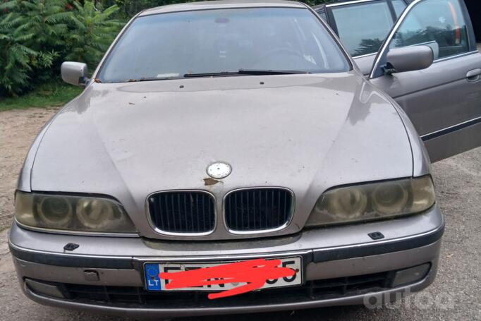 BMW 5 Series E39 Touring wagon