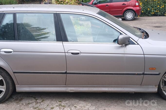 BMW 5 Series E39 Touring wagon