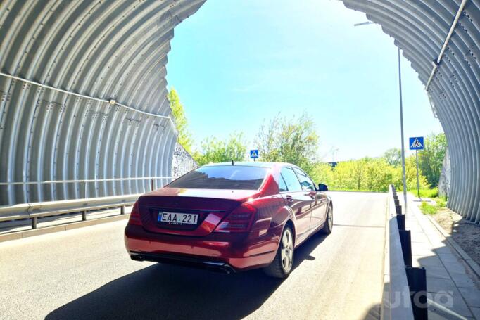 Mercedes-Benz S-Class W221 Sedan Long