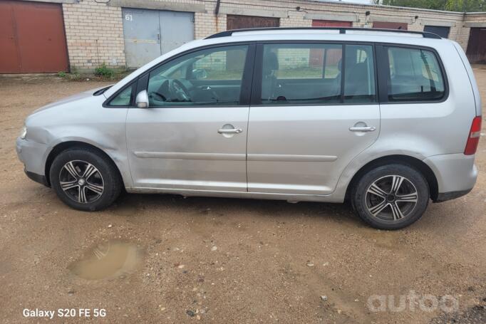 Volkswagen Touran 1 generation Minivan