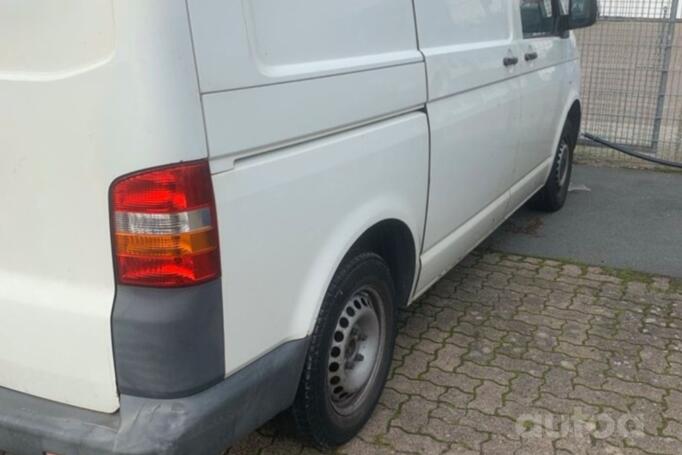 Volkswagen Transporter T5 Minivan 4-doors