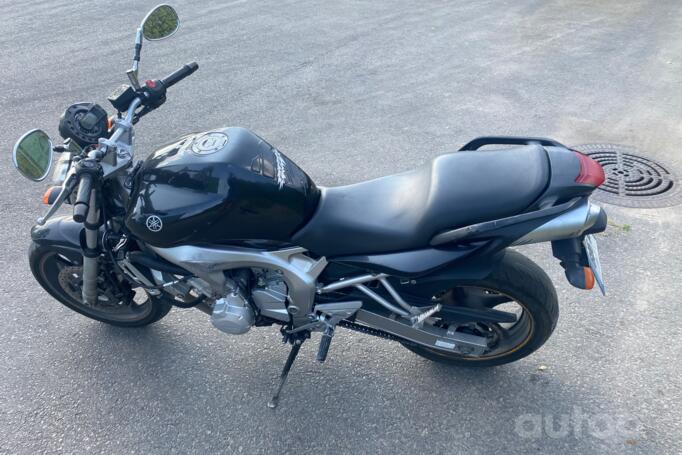 Yamaha FZS 600 Fazer