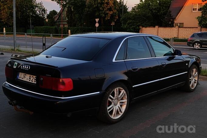 Audi A8 D2/4D [restyling] Sedan 4-doors