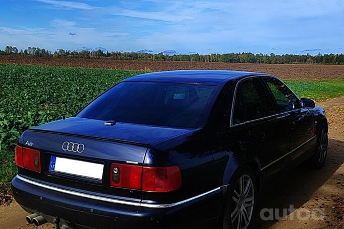 Audi A8 D2/4D [restyling] Sedan 4-doors