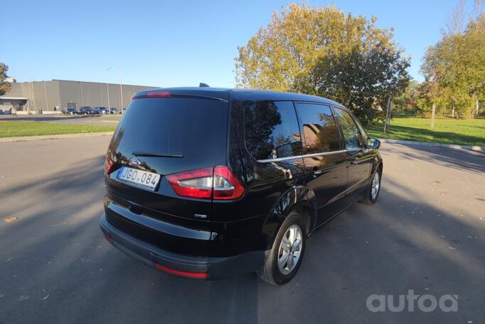 Ford Galaxy 2 generation Minivan