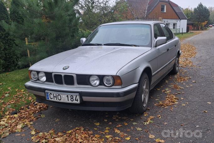 BMW 5 Series E34 Sedan