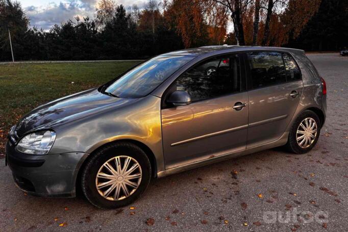 Volkswagen Golf 5 generation Hatchback 5-doors