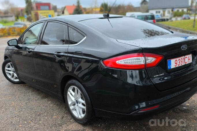 Ford Fusion (North America) 2 generation Sedan