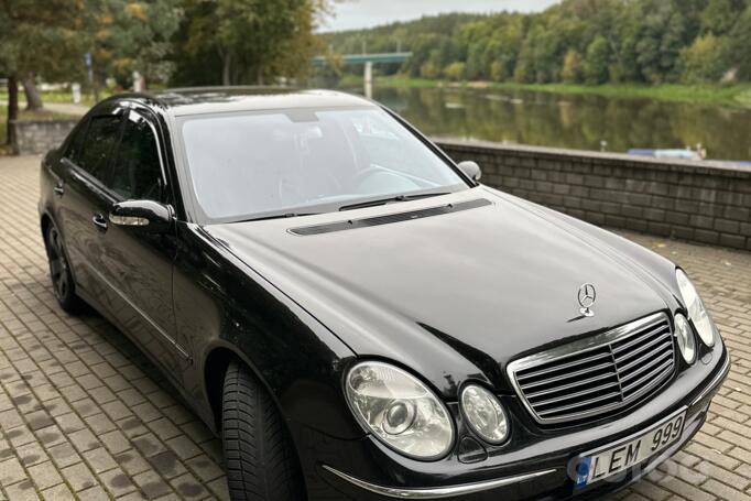 Mercedes-Benz E-Class W211 Sedan