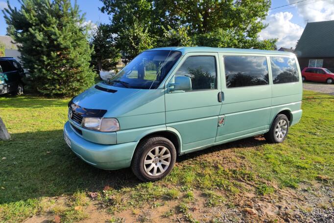 Volkswagen Caravelle T4 Minivan