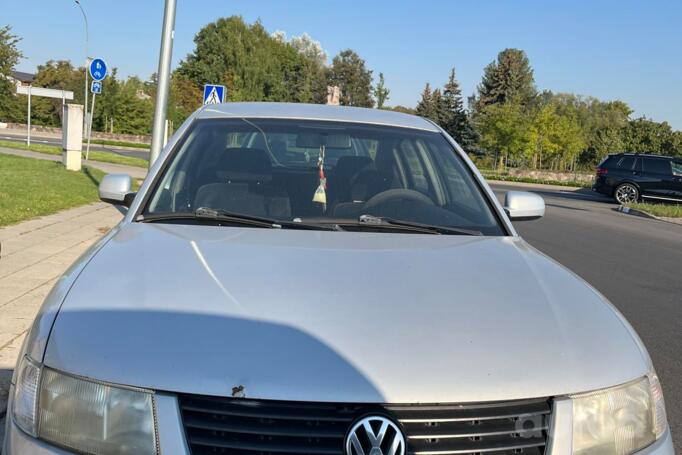 Volkswagen Passat B5 Sedan 4-doors