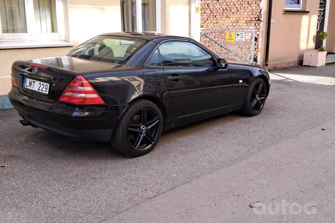 Mercedes-Benz SLK-Class R170 Roadster