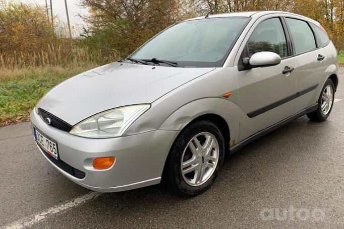 Ford Focus 1 generation [restyling] Hatchback 5-doors