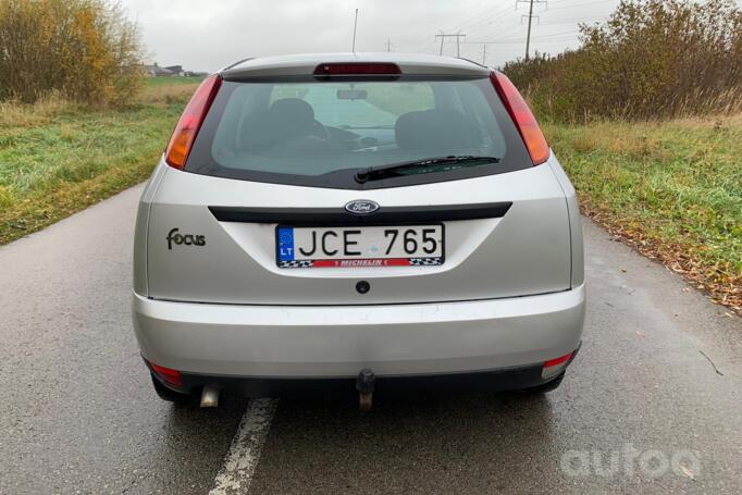 Ford Focus 1 generation [restyling] Hatchback 5-doors