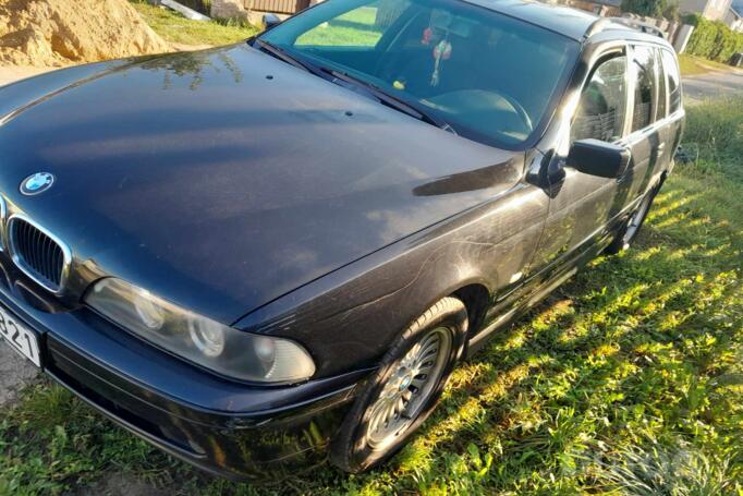 BMW 5 Series E39 Touring wagon