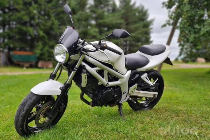 Suzuki SV