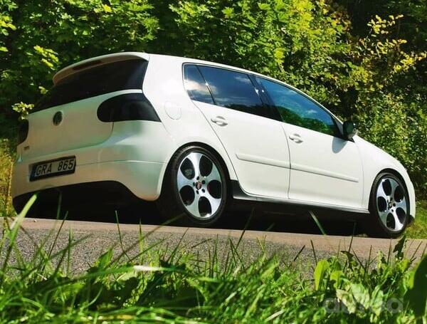 Volkswagen Golf GTI 5 generation