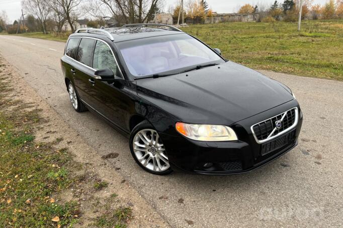 Volvo V70 3 generation wagon