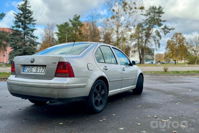 Volkswagen Bora 1 generation Sedan