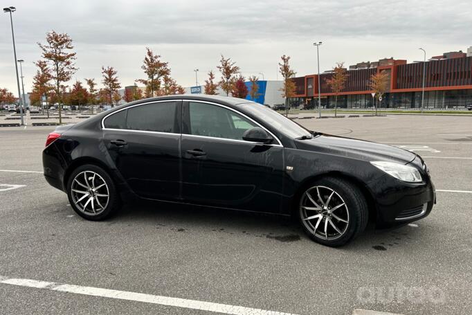 Opel Insignia A Sedan 4-doors