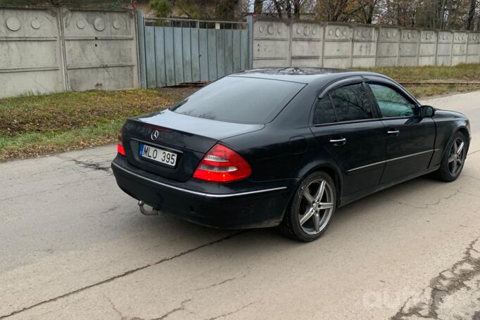 Mercedes-Benz E-Class W211 Sedan