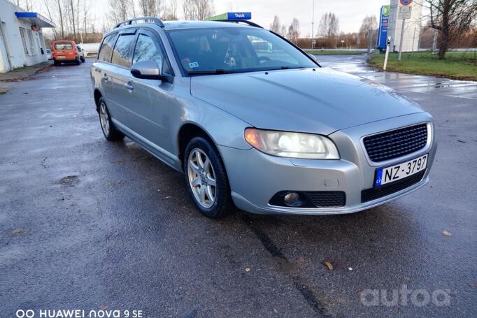 Volvo V70 3 generation wagon