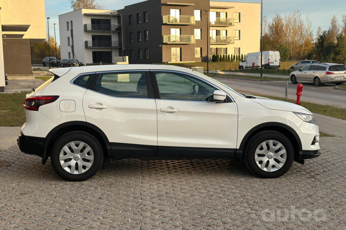 Nissan Qashqai 2 generation [restyling] Crossover