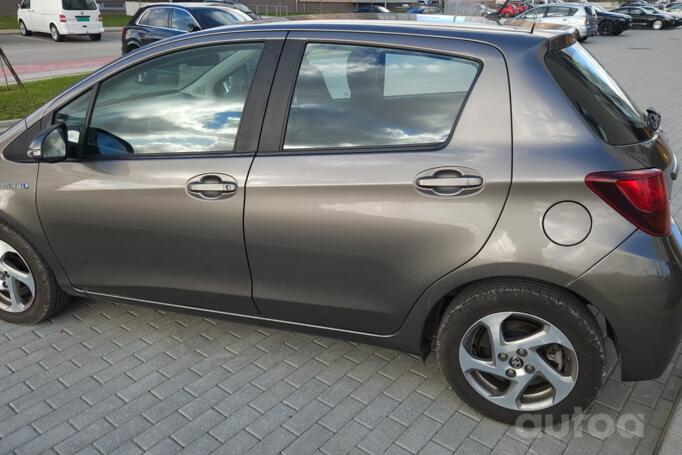 Toyota Yaris 3 generation [restyling]