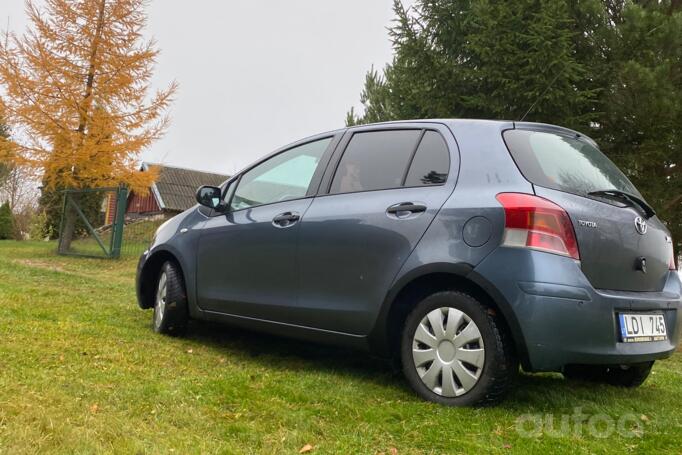 Toyota Yaris 2 generation [restyling]