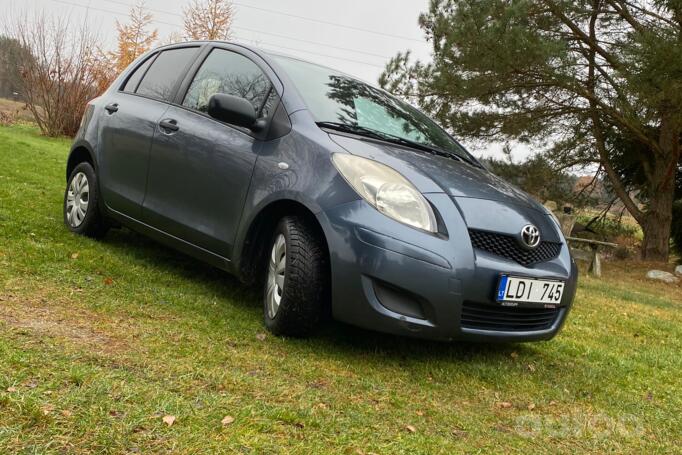 Toyota Yaris 2 generation [restyling]