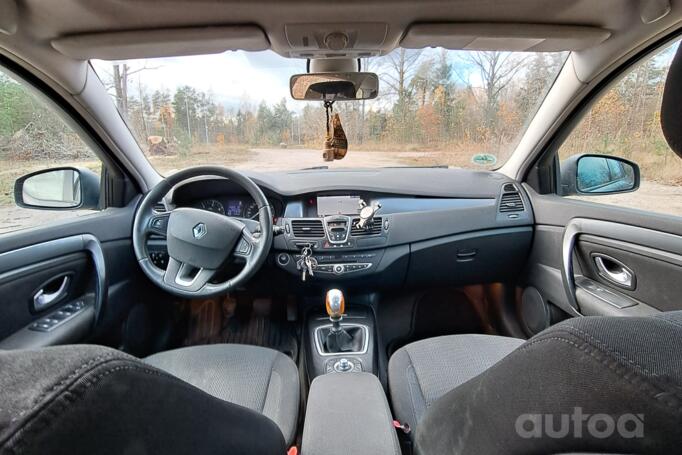 Renault Laguna 3 generation Liftback