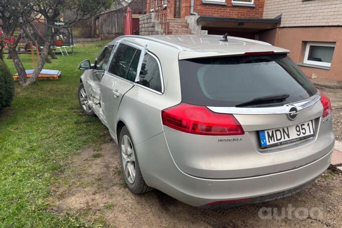 Opel Insignia A Sports Tourer wagon 5-doors