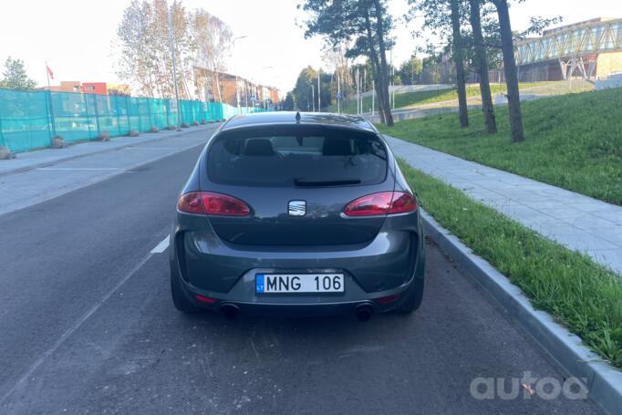 SEAT Leon 2 generation Hatchback 5-doors