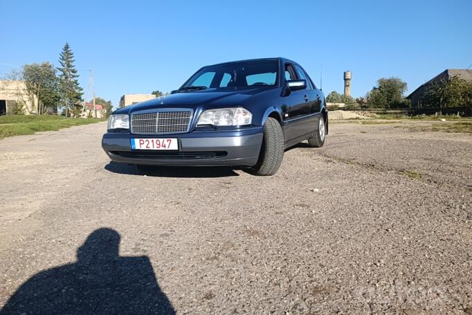 Mercedes-Benz C-Class W202/S202 Sedan