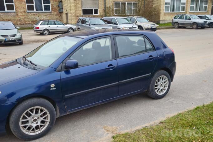 Toyota Corolla E120 Hatchback 5-doors