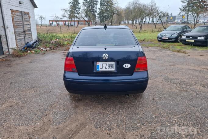 Volkswagen Bora 1 generation Sedan