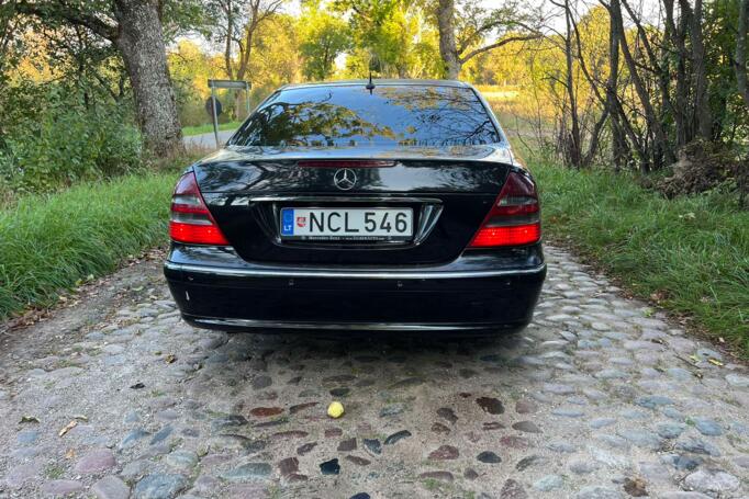 Mercedes-Benz E-Class W211/S211 Sedan 4-doors