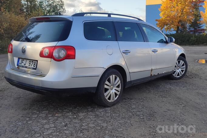 Volkswagen Passat B6 wagon 5-doors