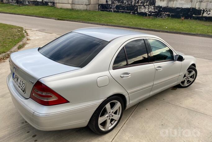 Mercedes-Benz C-Class W203/S203/CL203 Sedan 4-doors