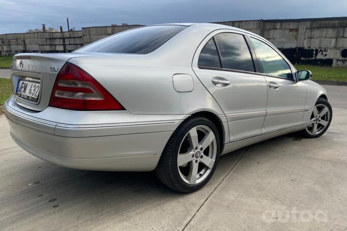 Mercedes-Benz C-Class W203/S203/CL203 Sedan 4-doors