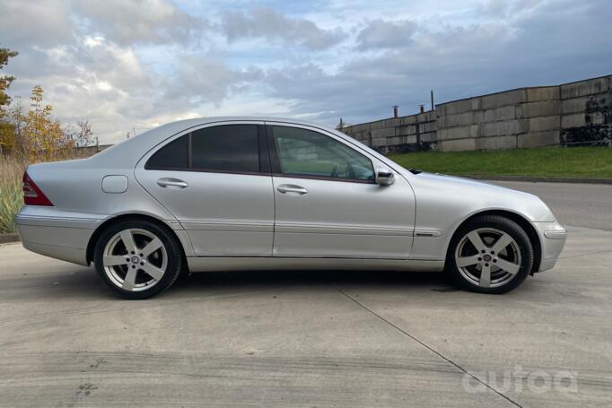 Mercedes-Benz C-Class W203/S203/CL203 Sedan 4-doors