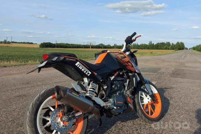 KTM Duke