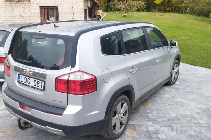 Chevrolet Orlando 1 generation Minivan