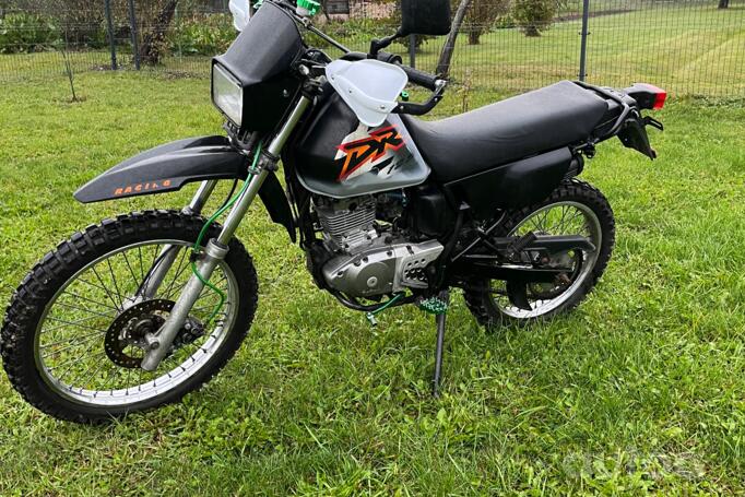 Suzuki DR