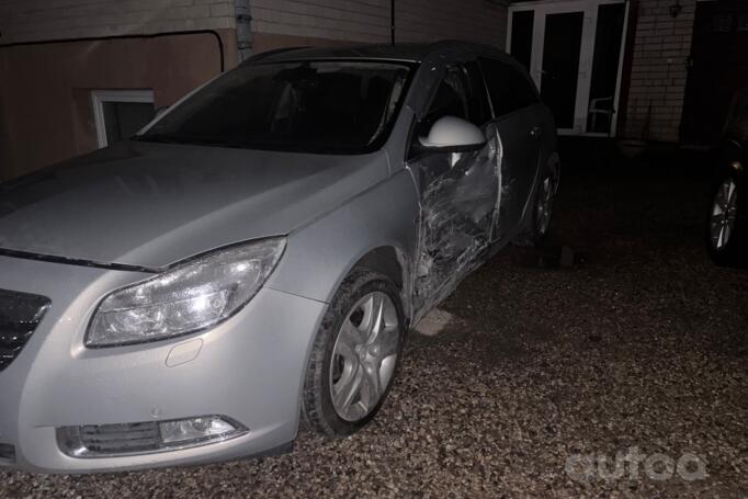 Opel Insignia A Sports Tourer wagon 5-doors