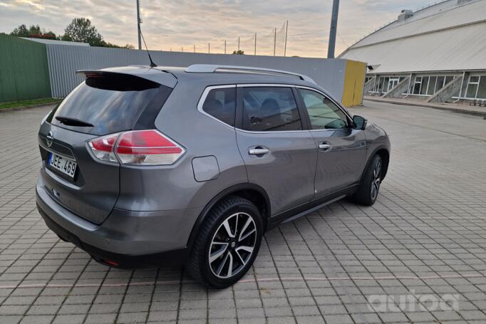 Nissan X-Trail T32 Crossover