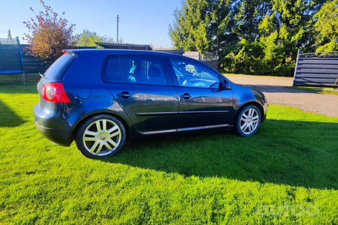 Volkswagen Golf 5 generation Hatchback 5-doors