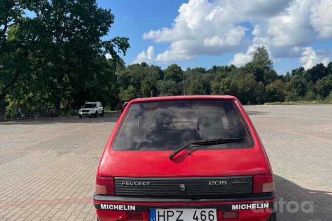 Peugeot 205